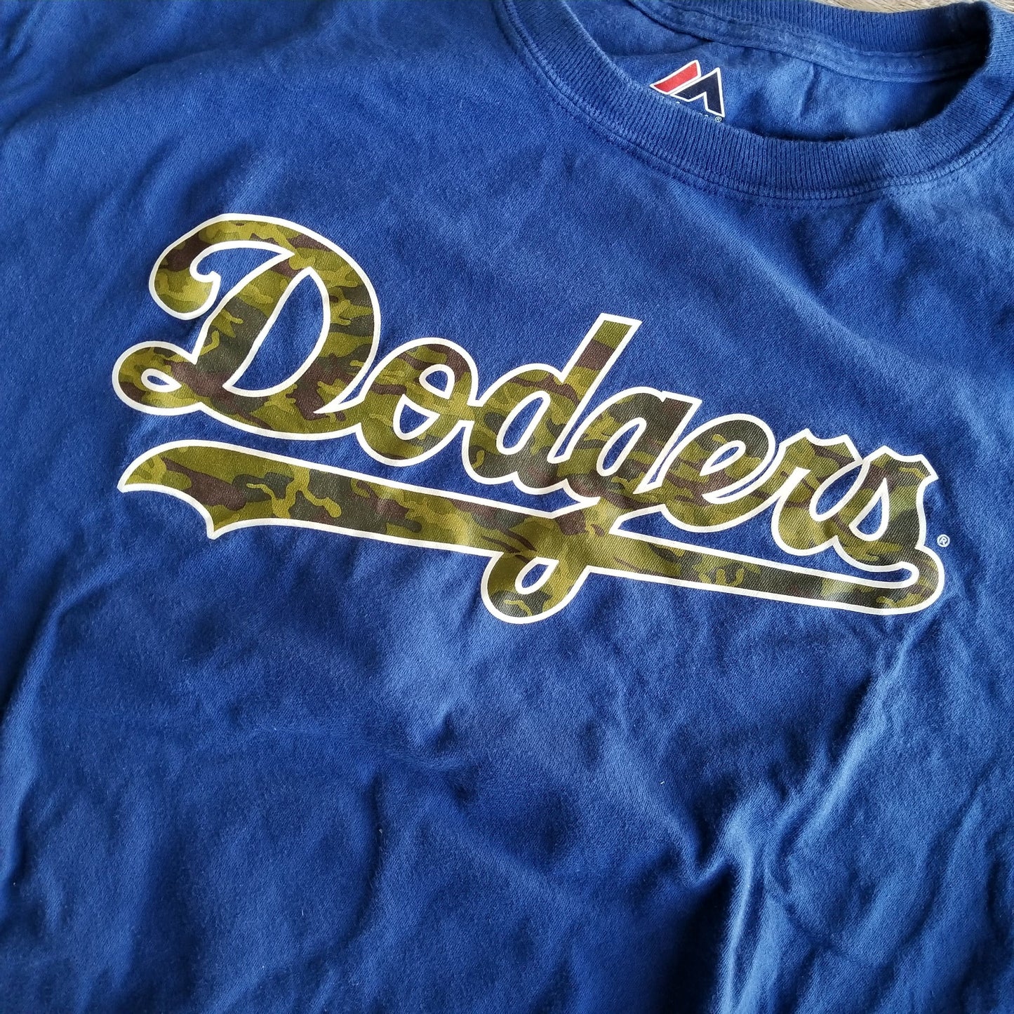 L.A. Dodgers Cody Bellinger Armed Forces Camouflage Blue T-Shirt Size L